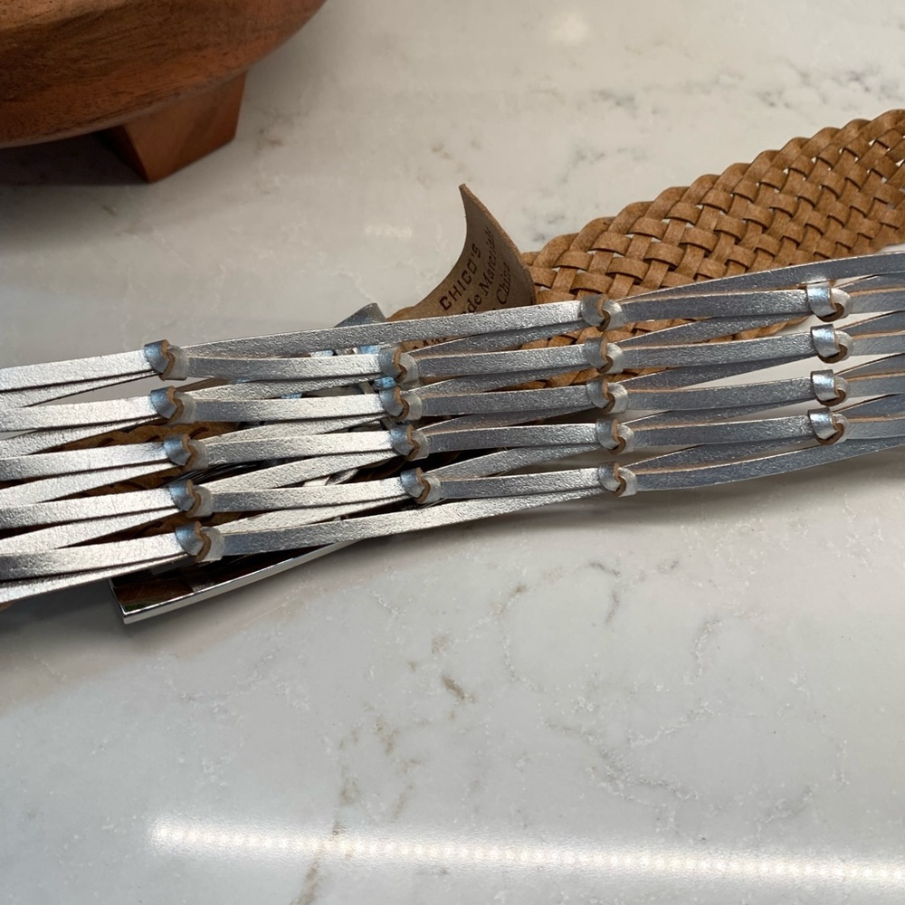 NWOT Chico’s Stylish Silver Leather Woven Belt Size M 8 10​ - Picture 4 of 4
